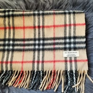 Authentic vintage Burberry wool scarf